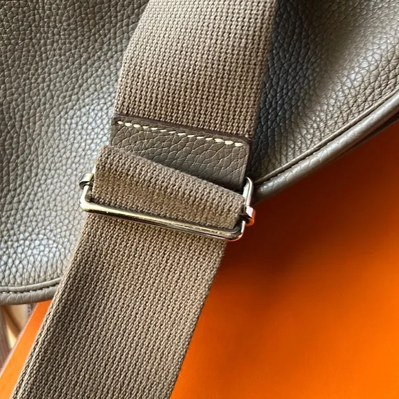 Hermes Evelyn III Shoulder Messenger Bag Taurillon Clemence Etoupe - Picture 13 of 17